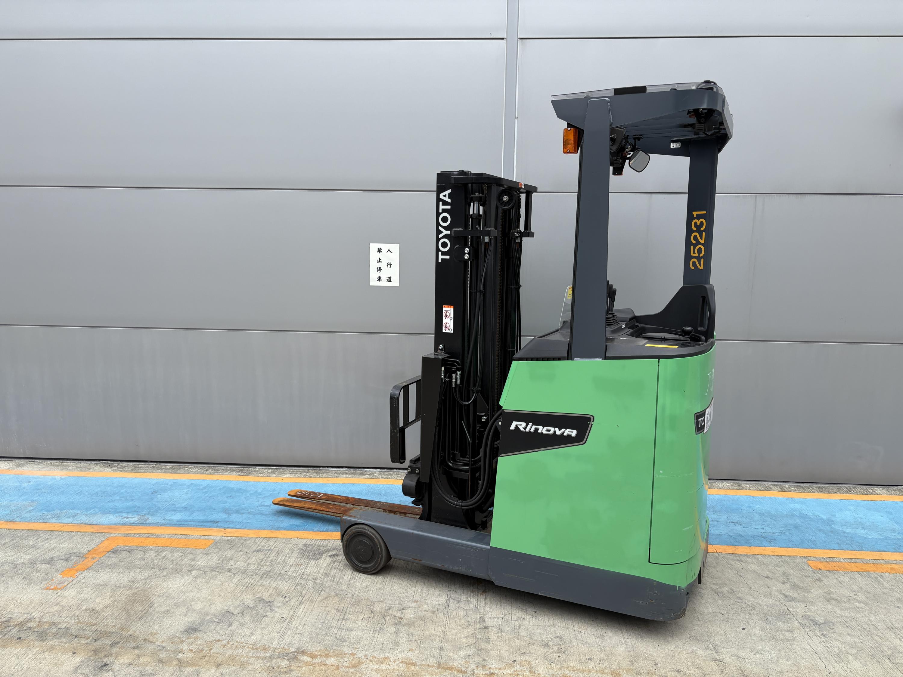 8FBR15VA331