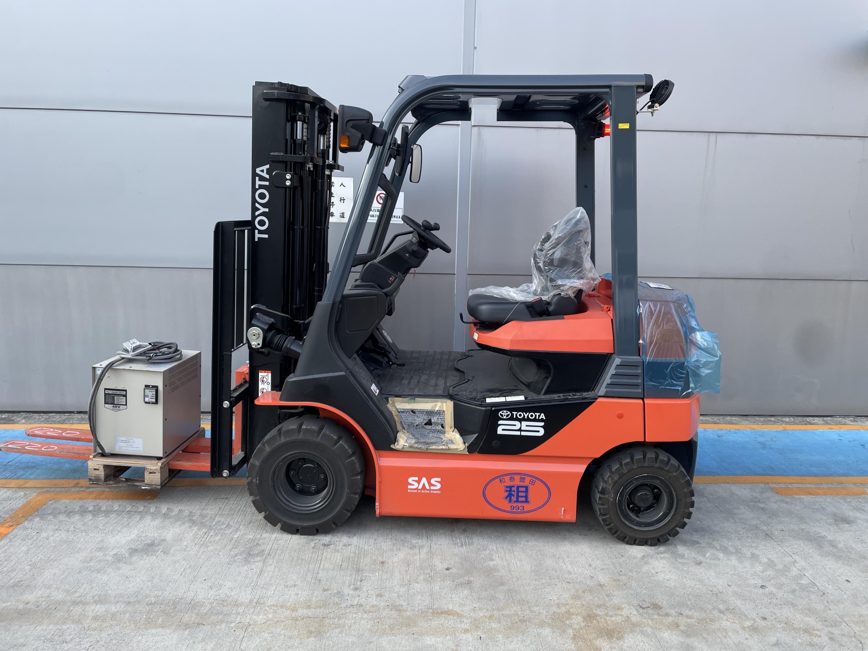 8FB25V