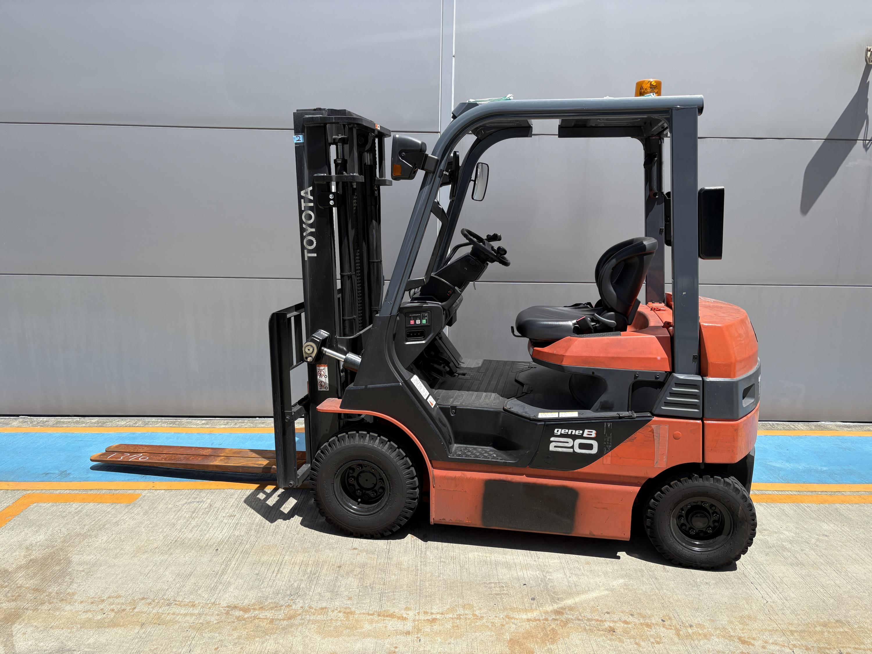 8FBL20V