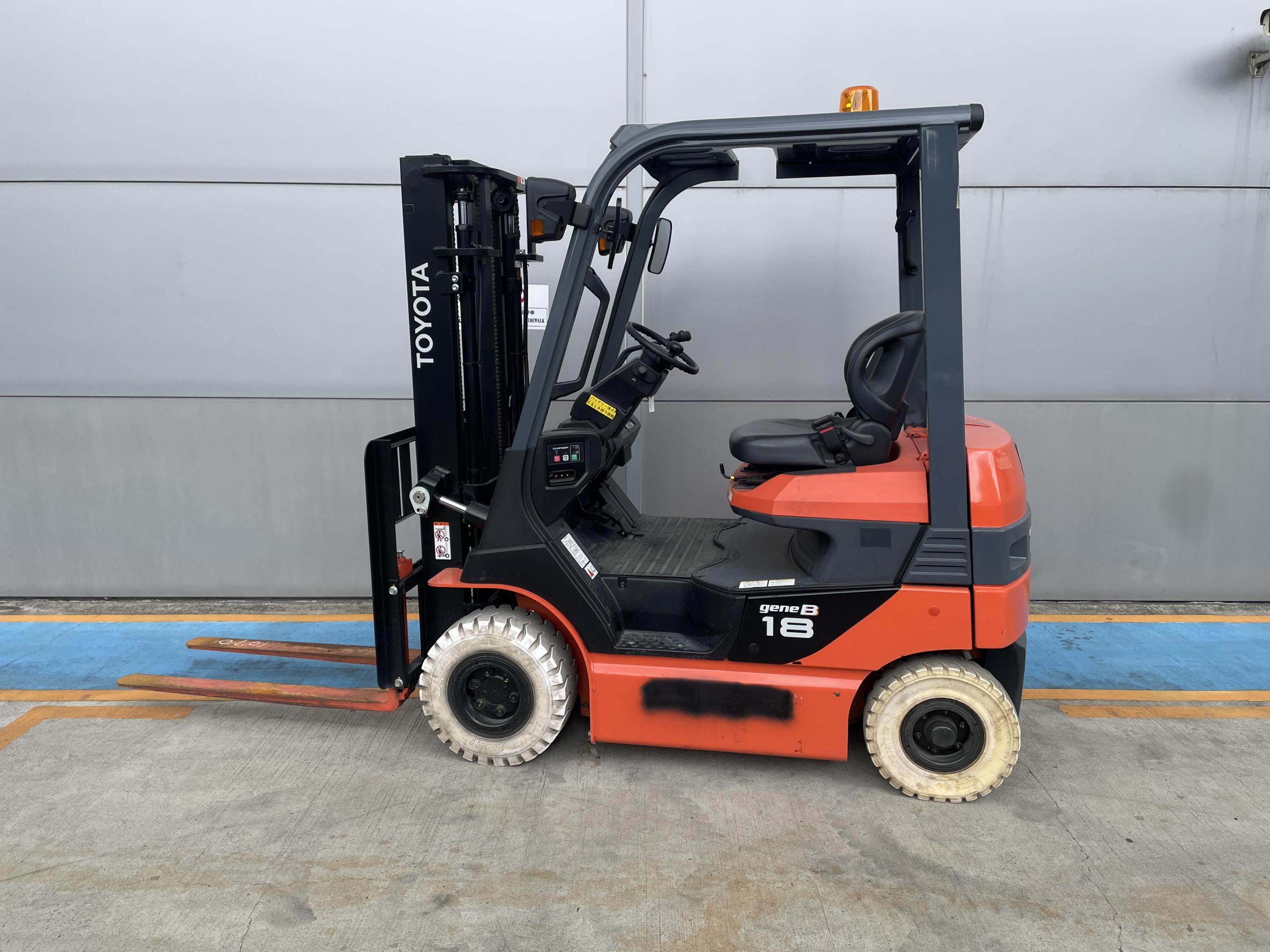 8FB18V